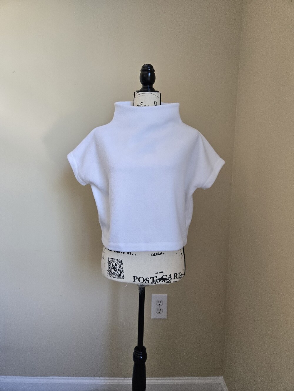 Dudley Stephens Crop Top Womens XS White Fleece Mock Neck